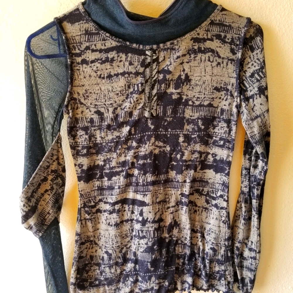 Anac designed by Kimi mesh long sleeve top